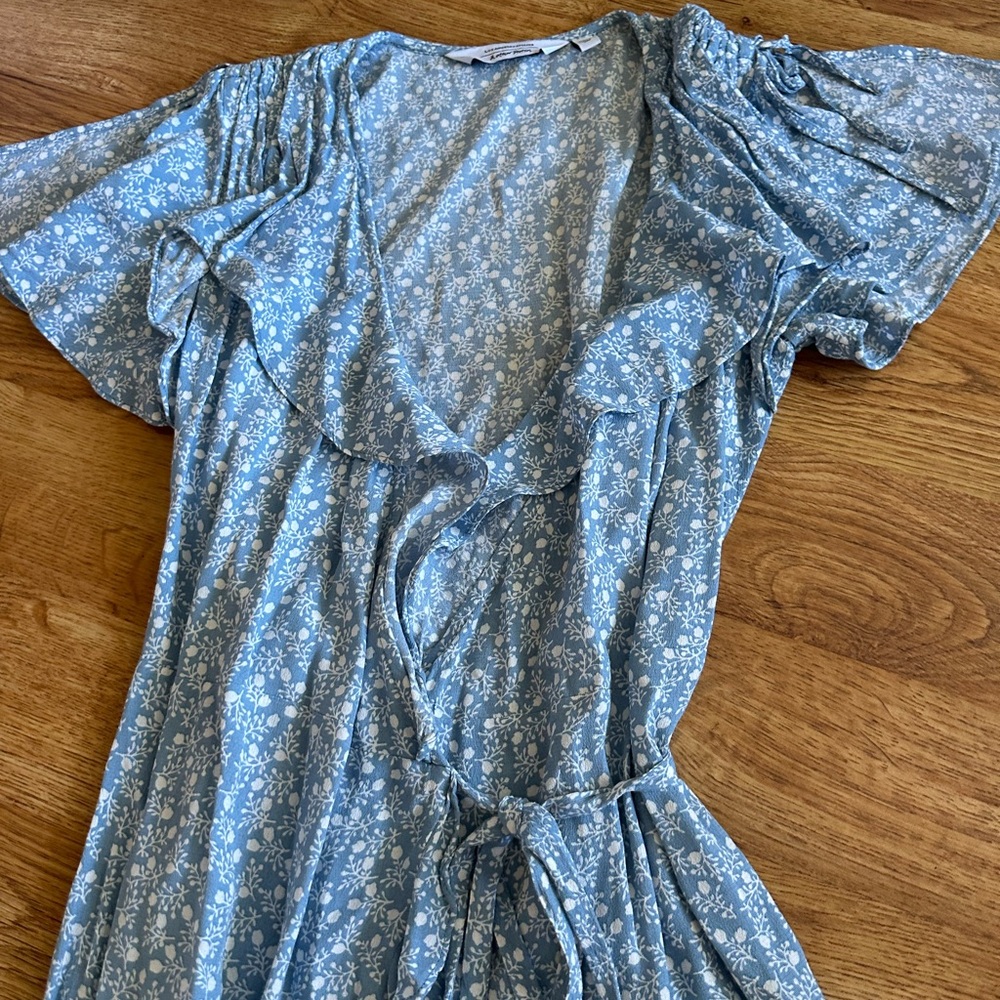 Los Angeles Atelier & Other Stories Blue White Floral Wrap Dress US 2 - Picture 2 of 16
